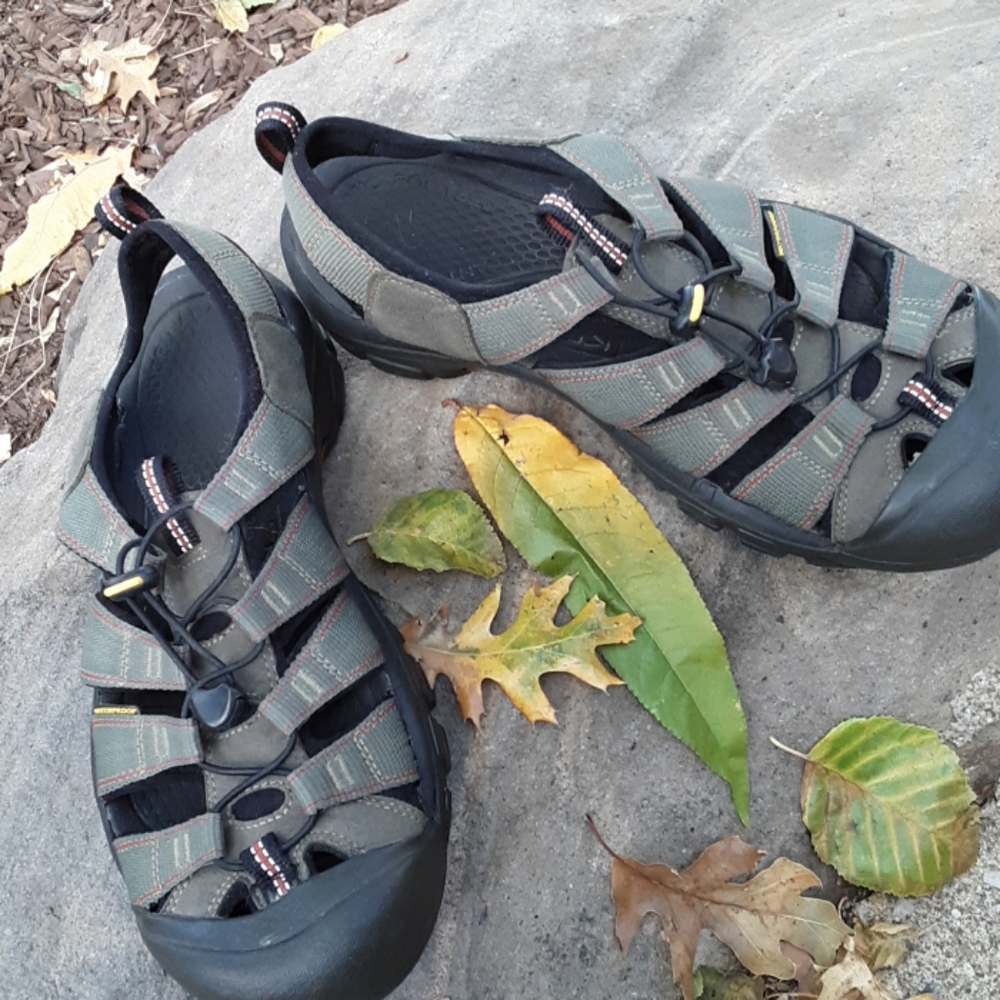 Keen waterproof hiking sandal shoes